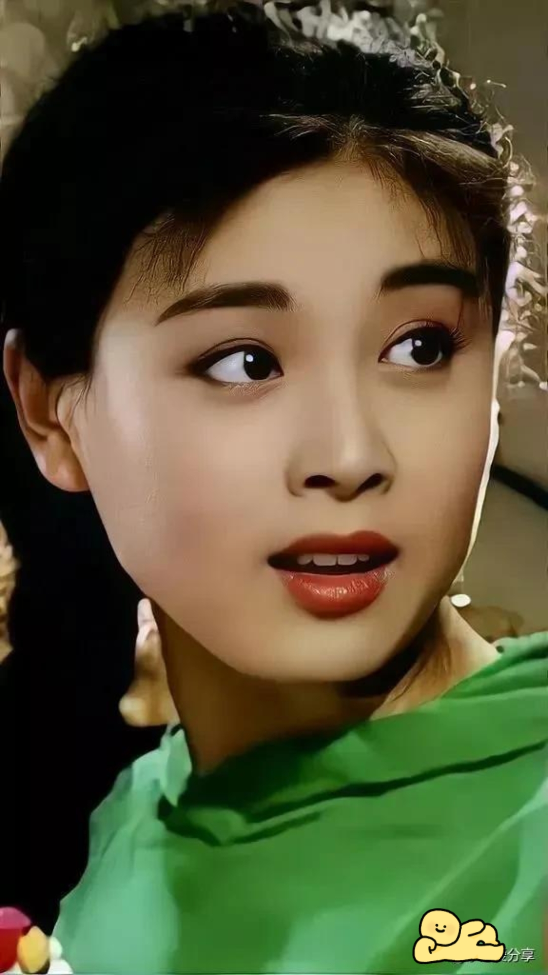 在美人如云的90年代,有这样一位惊艳时光的女演员,她美得比刘亦菲更出