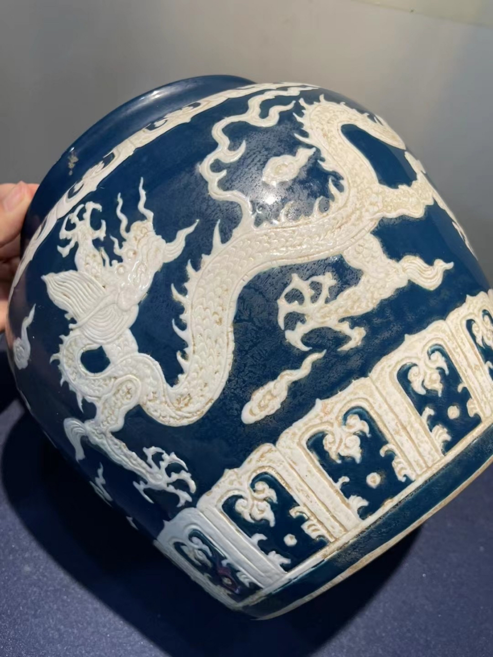 宣德霁蓝釉瓷器价值图片