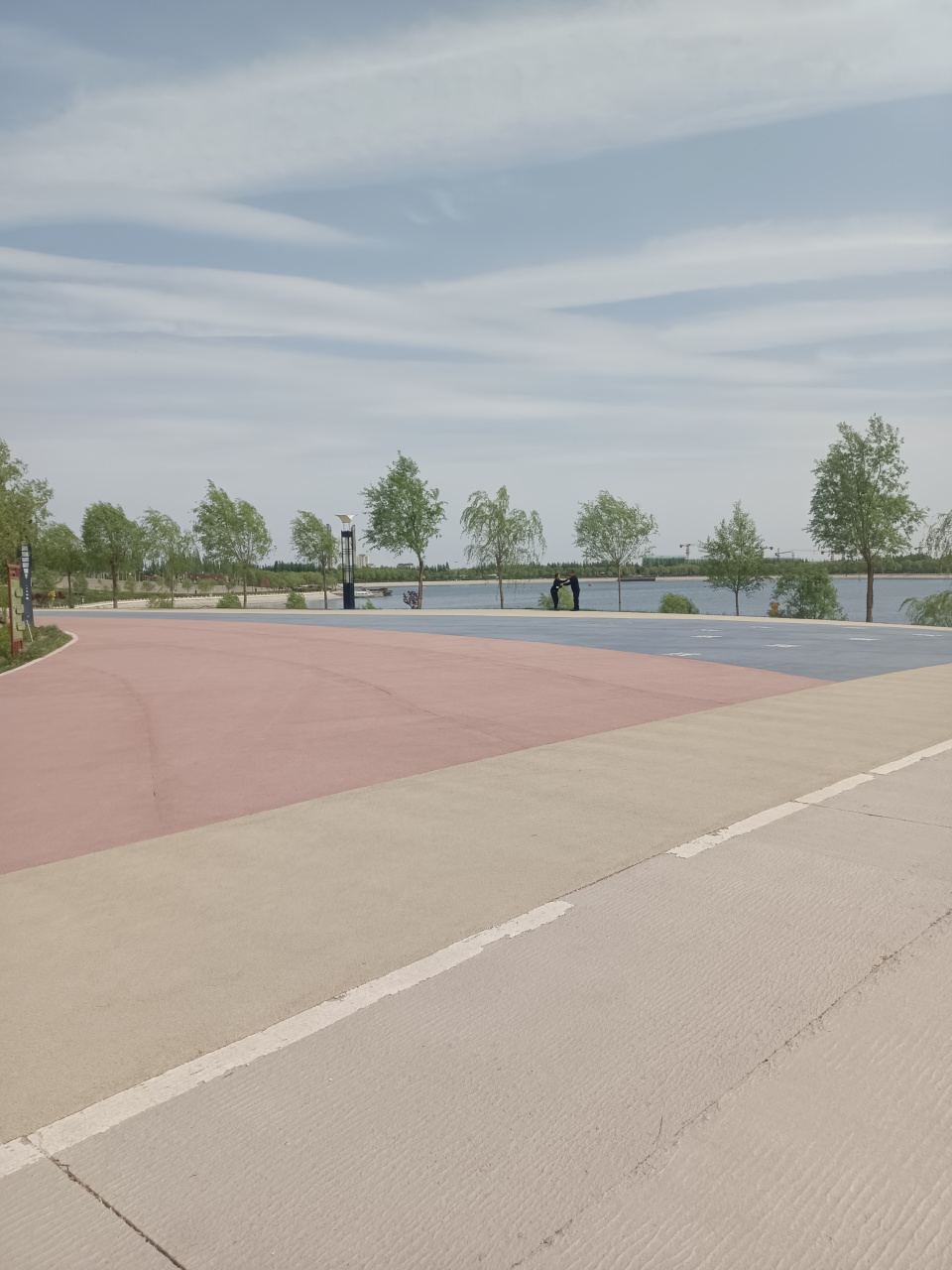 谁说北方没有美景,看看酒泉的丝路公园,我闻到了沙枣花的芬香,听到了