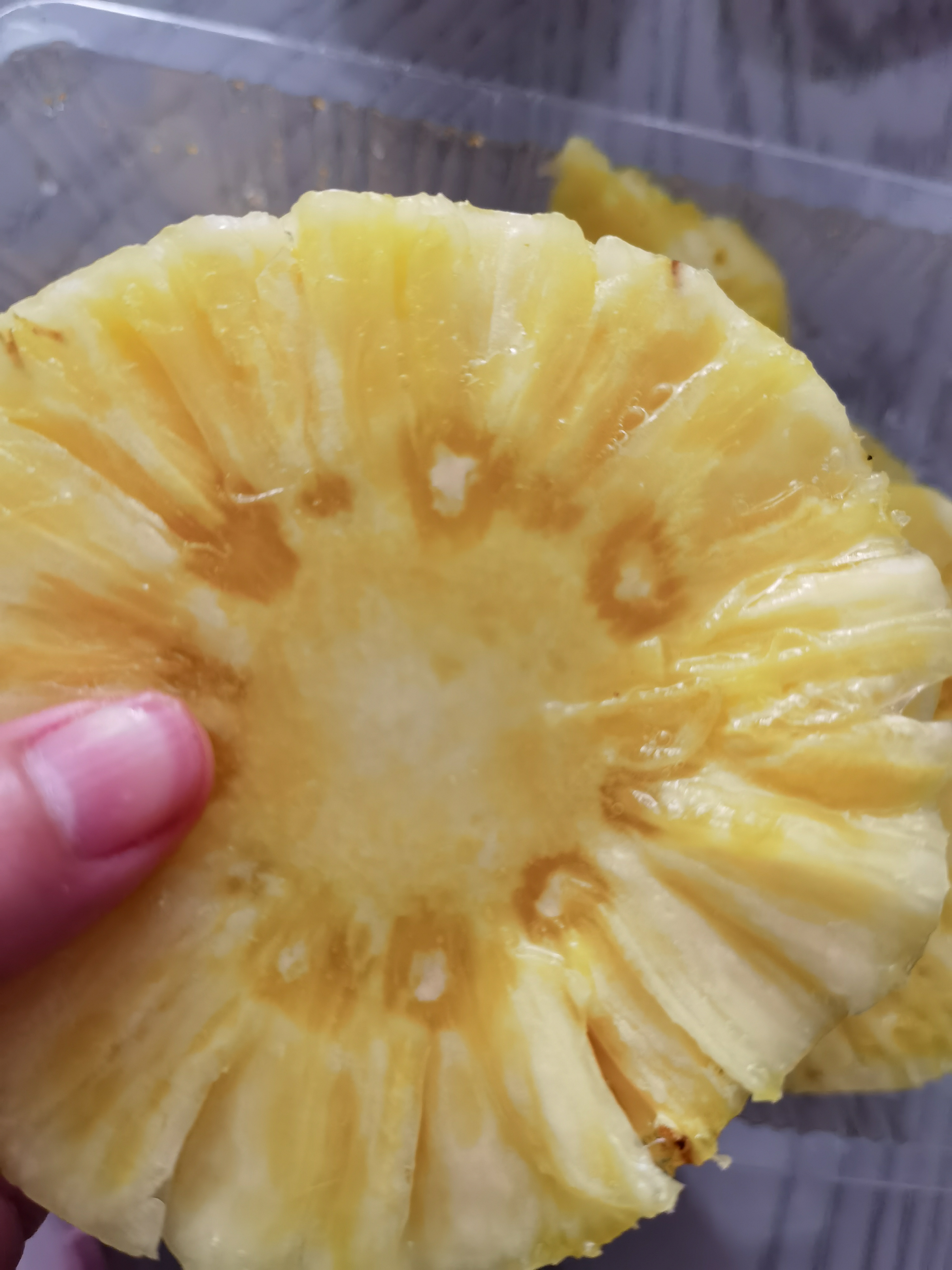 糖心凤梨!我是多么幸运!买到了一个糖心凤梨!