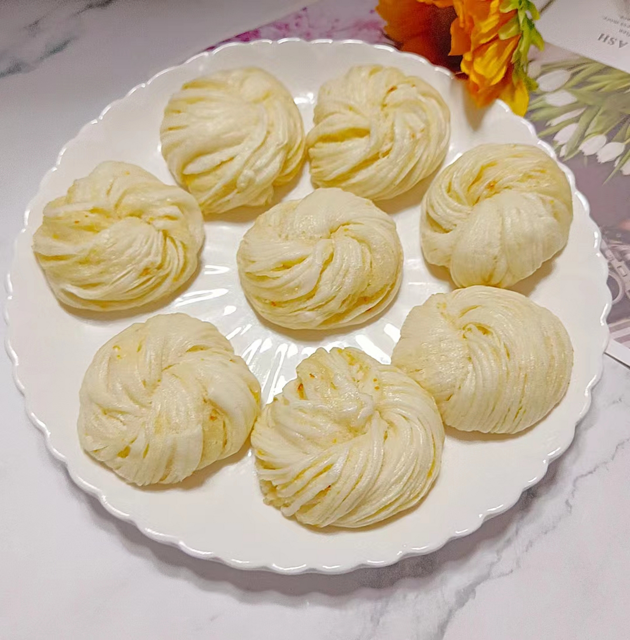 02 02 荣县平科食品的纯手工"果蔬燕窝丝"是一款精致美食,以其