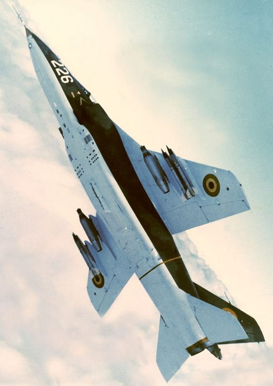 罗马尼亚空军的iar-93攻击机,摄于上世纪九十年代末.