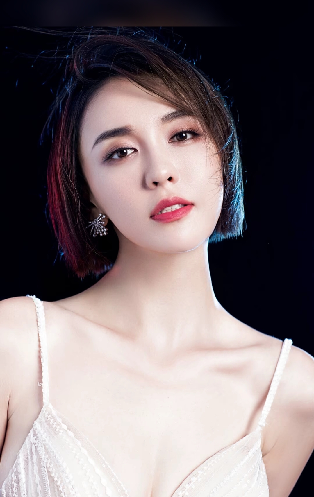 吕佳容,性感美丽.