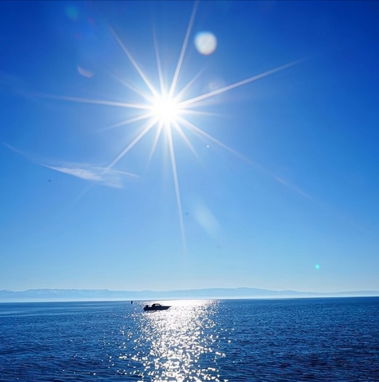 《相信的力量》——— 心若向阳,必见彩虹, 逆市而动,海阔天空, 人言