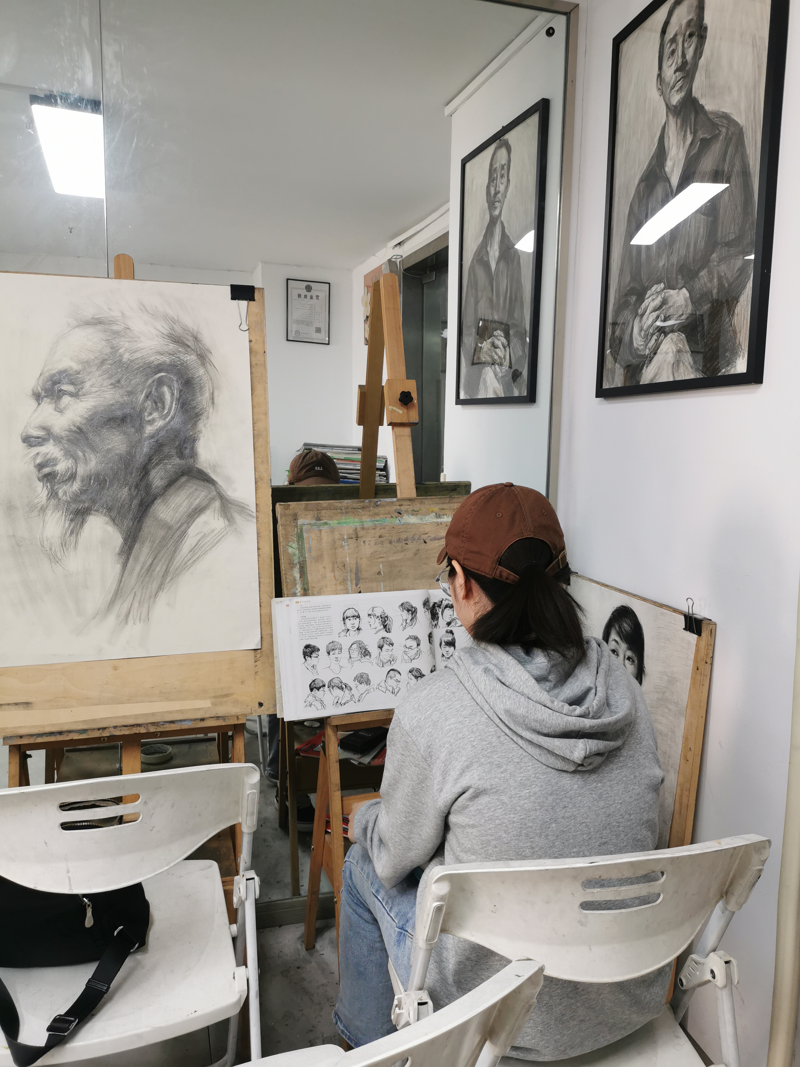 南京方圆画室提供专转本,省统考,考研,艺术留学作品集,美术考编等培训