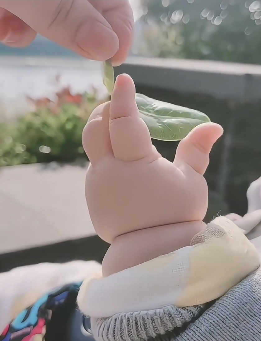 可是这样的时光太短暂,一转眼孩子就长大了.#热点引擎计划