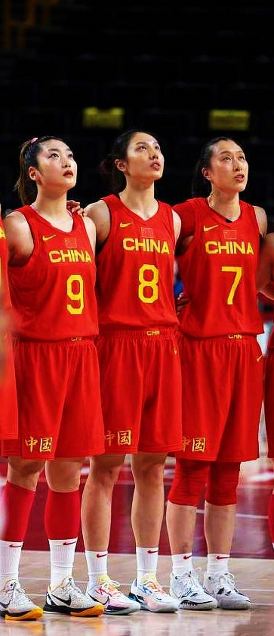 比李梦还要强一些?上一任中国女篮大姐大:邵婷.