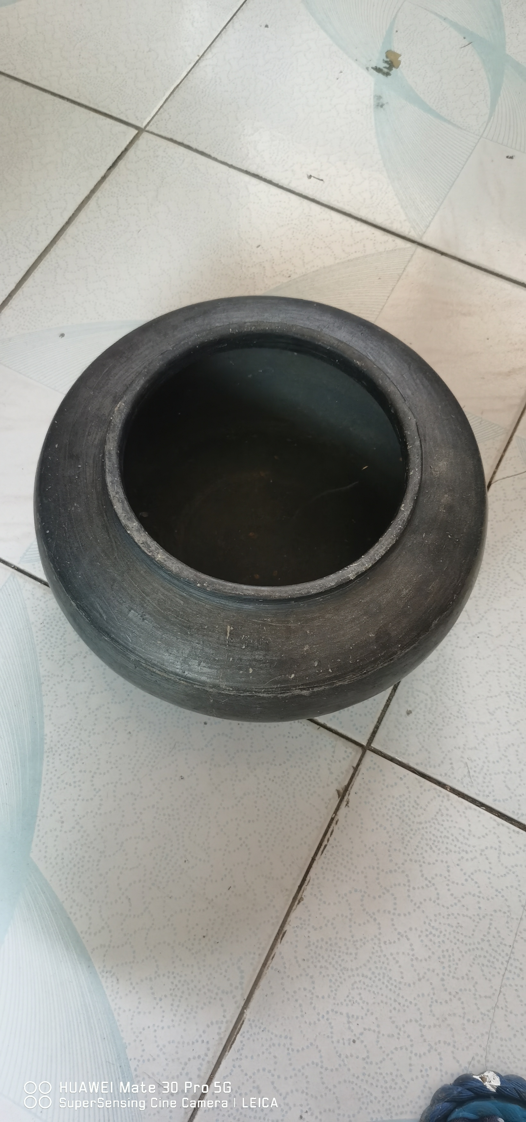 这是清代瓦罐