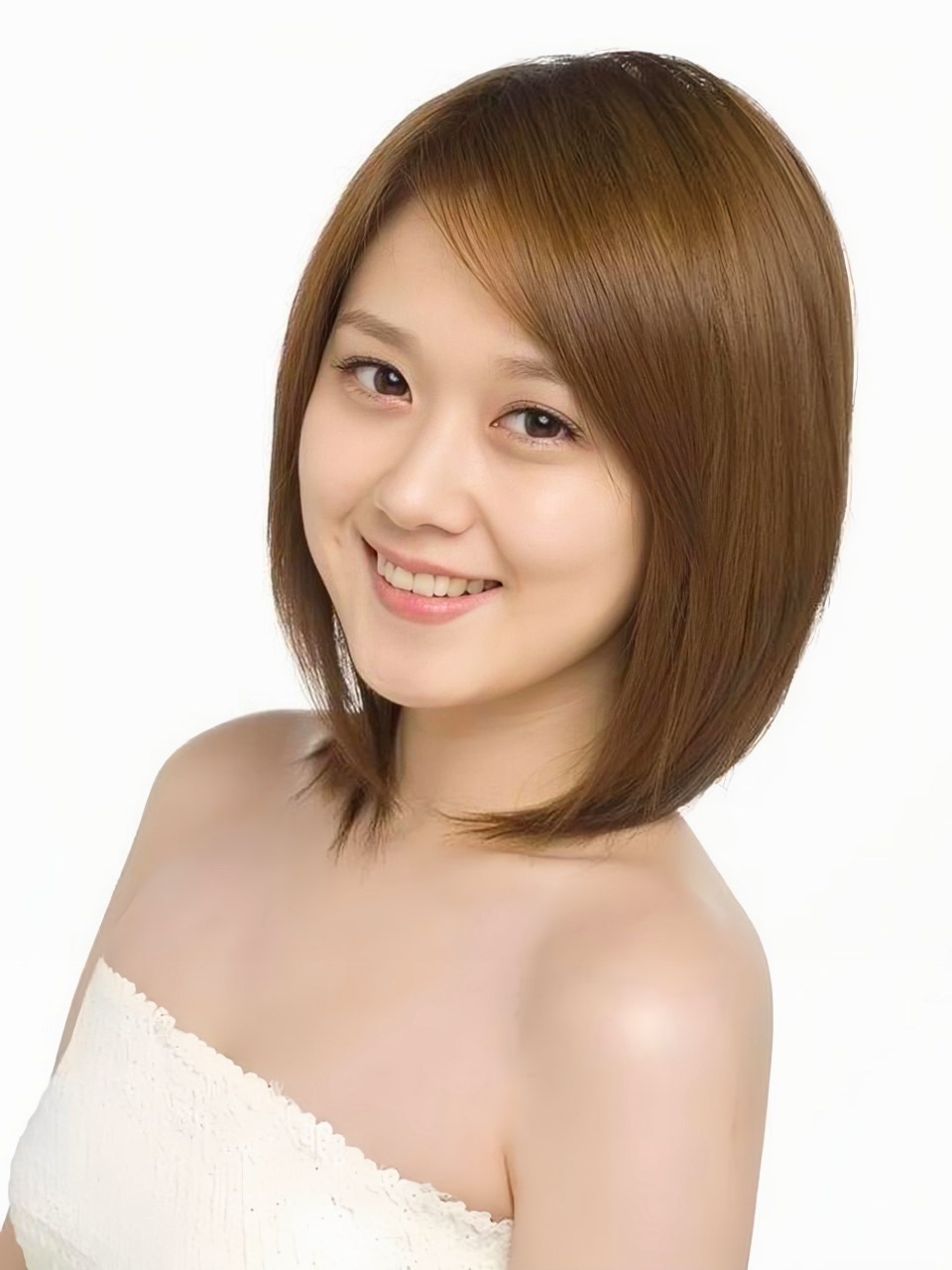 张娜拉是一位备受尊敬的韩国艺人,她的美丽和气质成为了很多人心中的