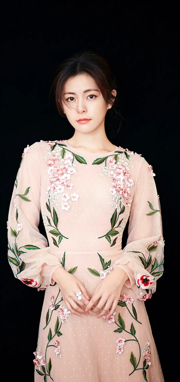 任容萱自爆与姐姐selina关系非常亲密.