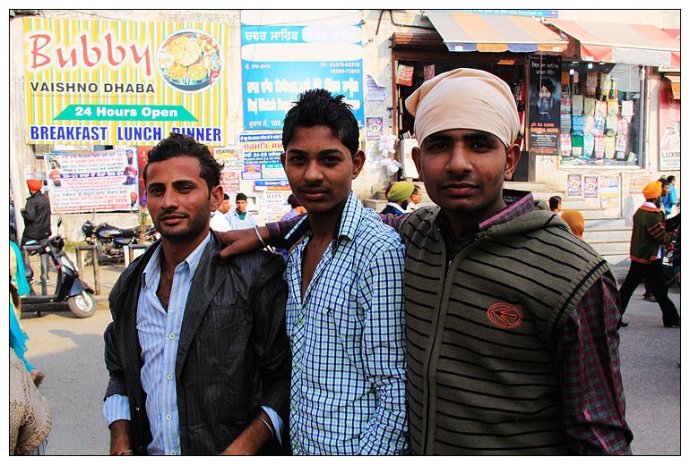 "你好,我来自印度,我在寻找一个中国妻子,但我有一个条件,女孩应该