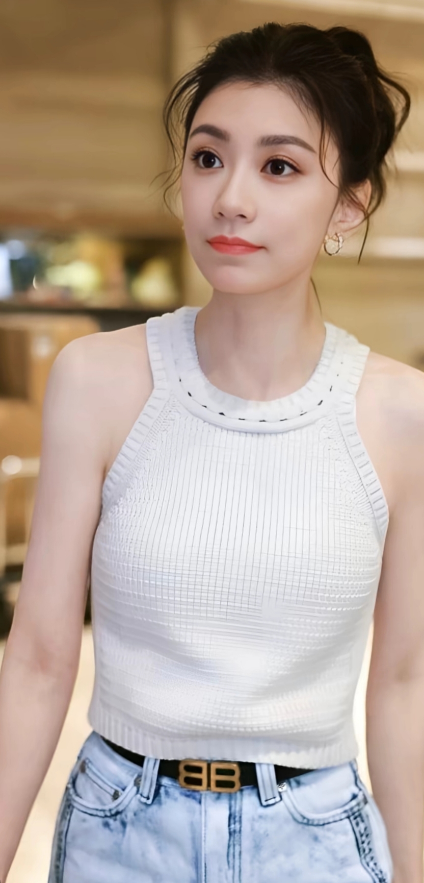 :贾静雯在剧中饰演了紫薇一