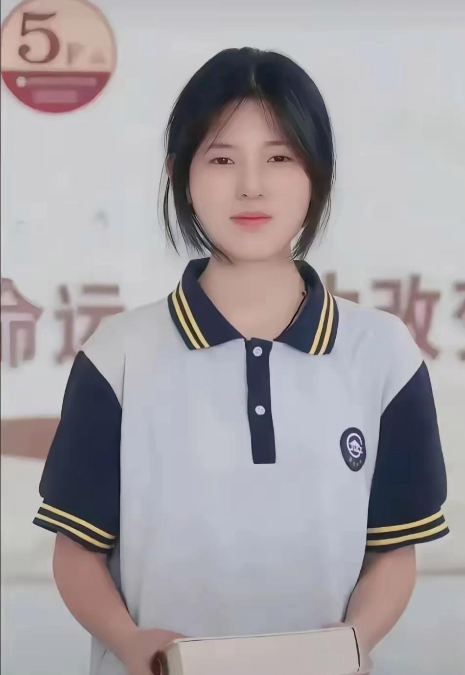 在数日前的那段时光里,姜萍毅然决然地顶着社会各界