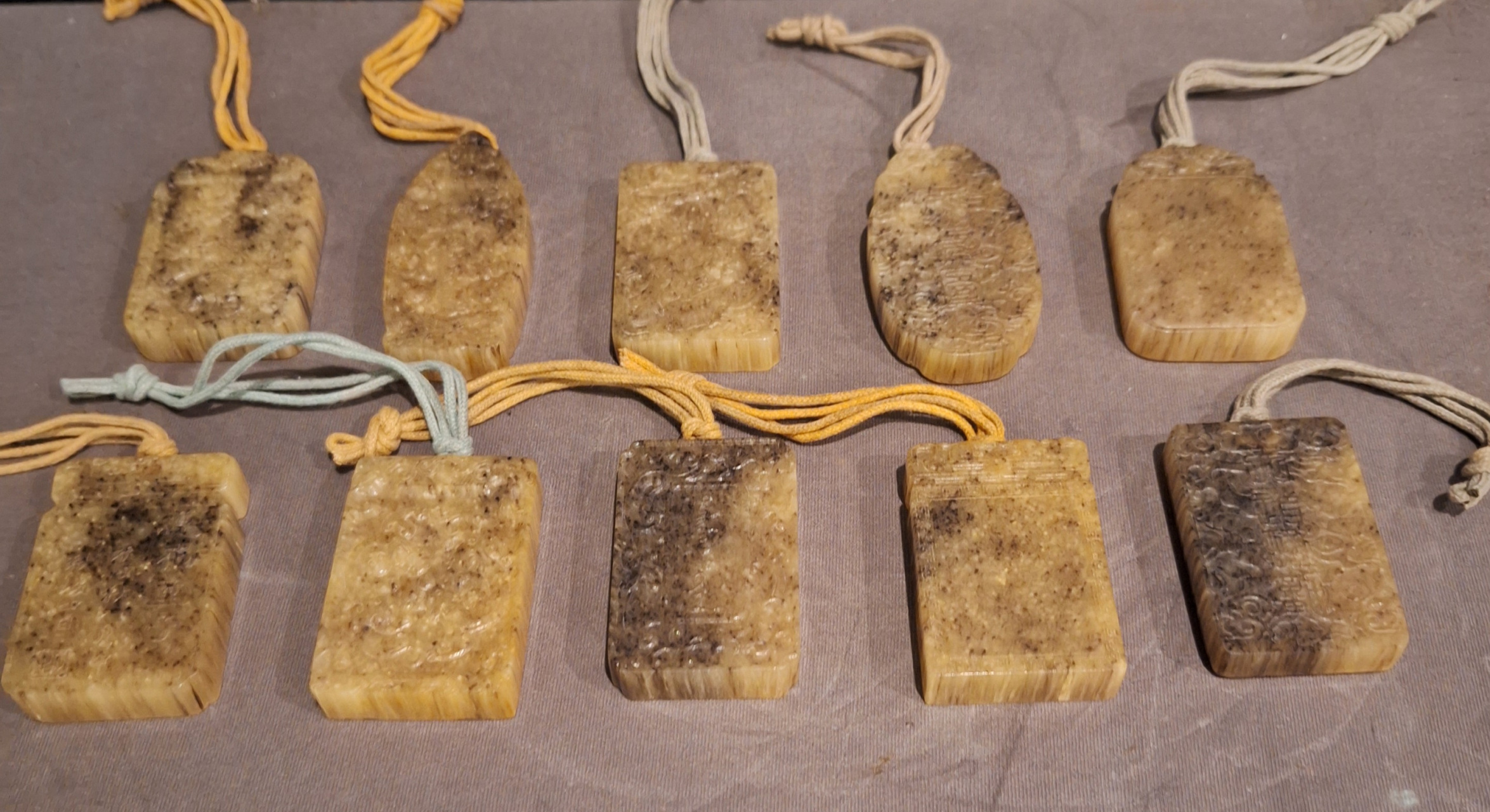 清乾隆造办处御制犀牛角子冈牌,斋戒牌和护身牌! 6767