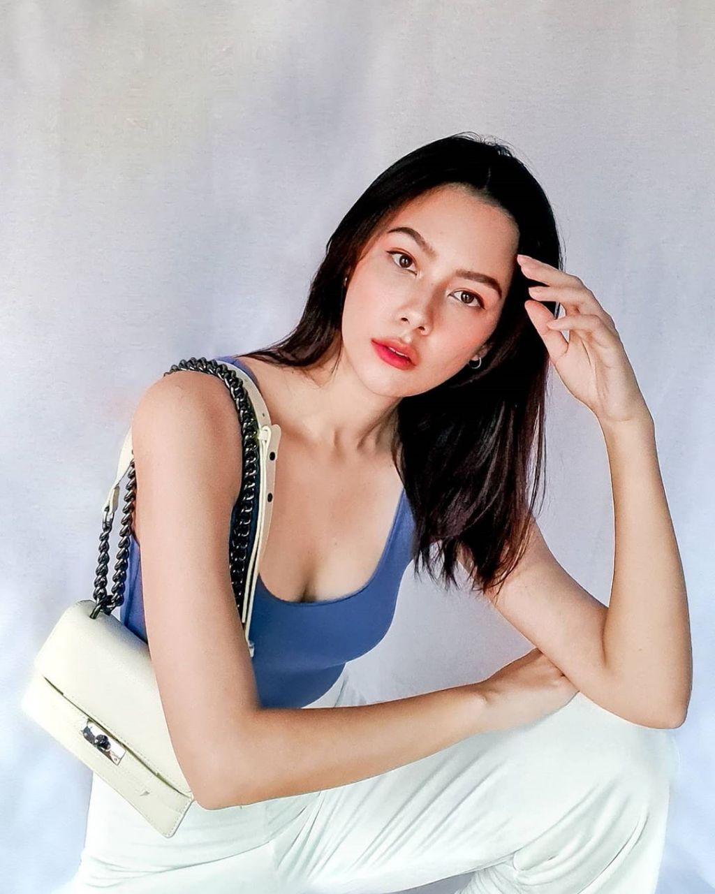 萨米·考威尔(sammy),1991年10月8日出生于泰国曼谷,泰英混血,泰国女