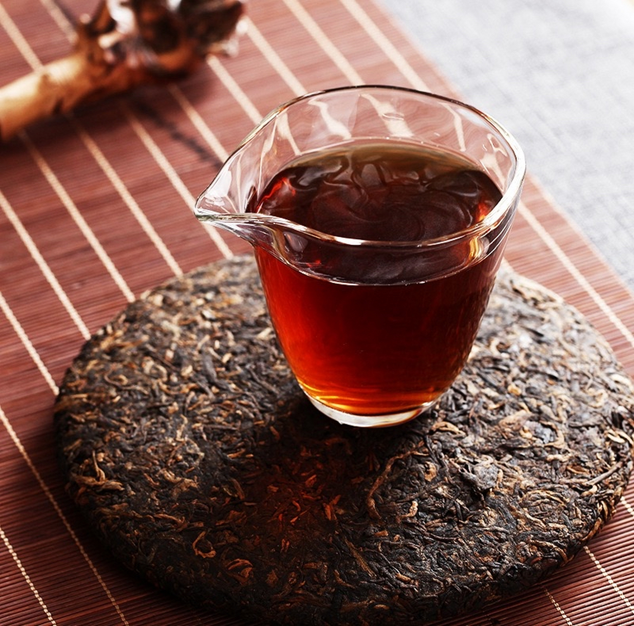 普洱茶,是中国云南省特产的一种黑茶,也是中国十大名茶之一.