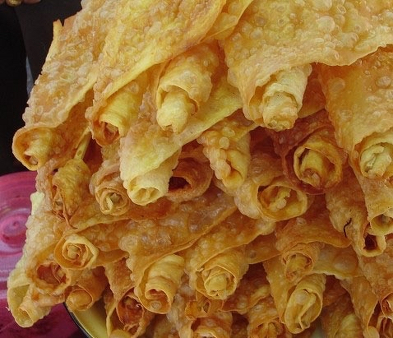 大理乳扇,云南省大理白族自治州的传统特色美食,是一种独特的乳制品.