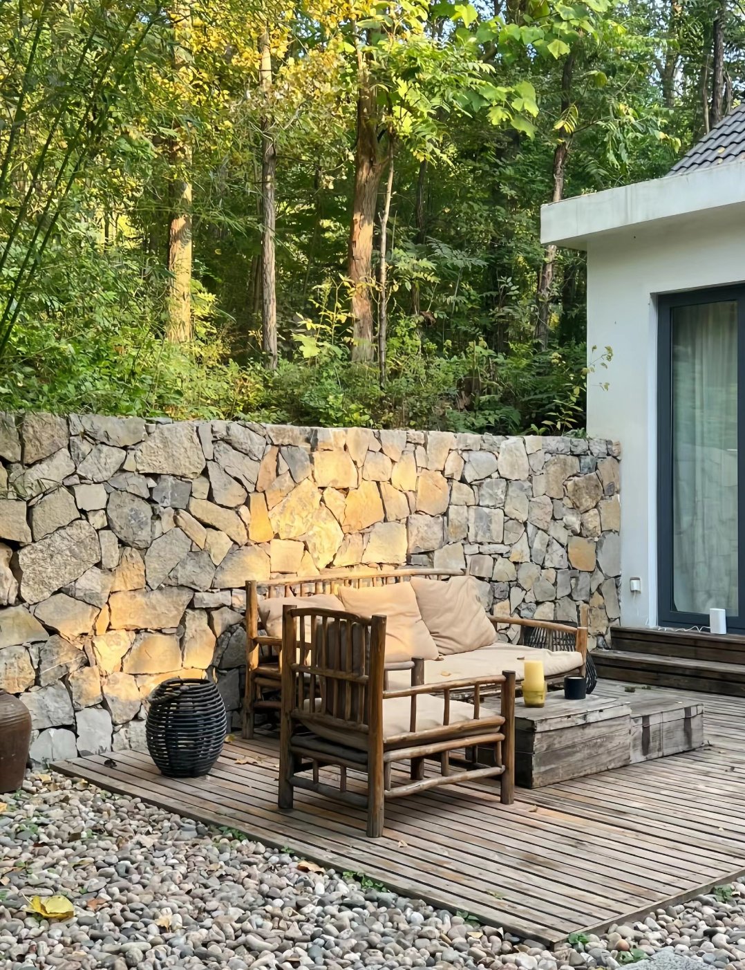 淡季美哭 民宿坐落在原汁原味的村子里,远离市区,在这里真正的可以