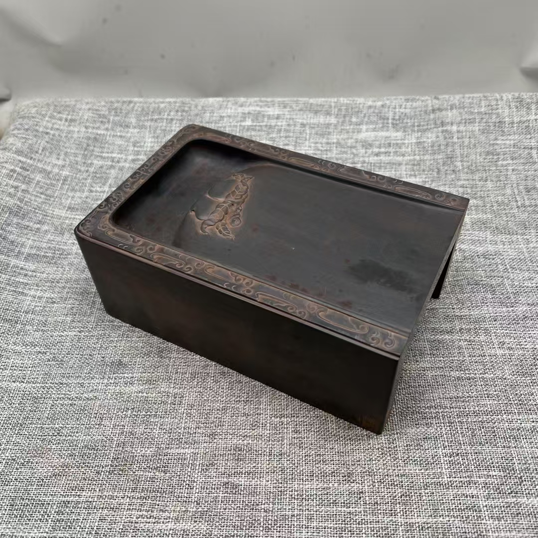 老砚台,品相完好无瑕疵,细节精美,古朴雅致,适合收藏或文房使用