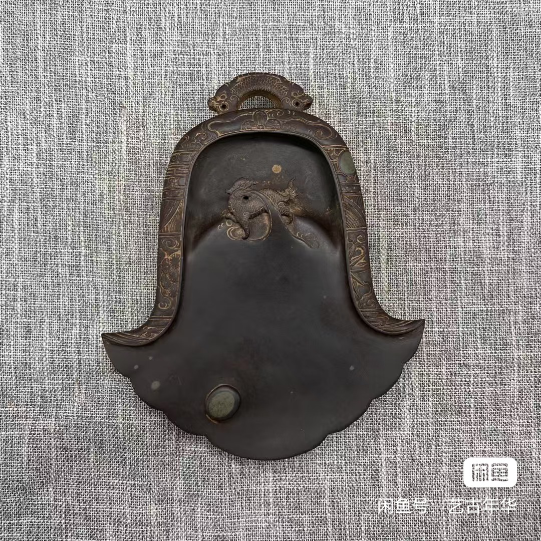 龙形砚台老物件,品相完好无瑕疵, 砚台做工精细,龙纹雕刻精美,适合练