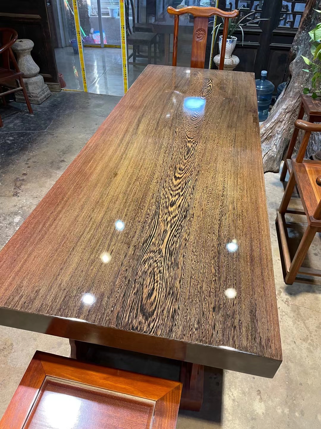 鸡翅木大板#中国房地产# #别墅# #红木家具