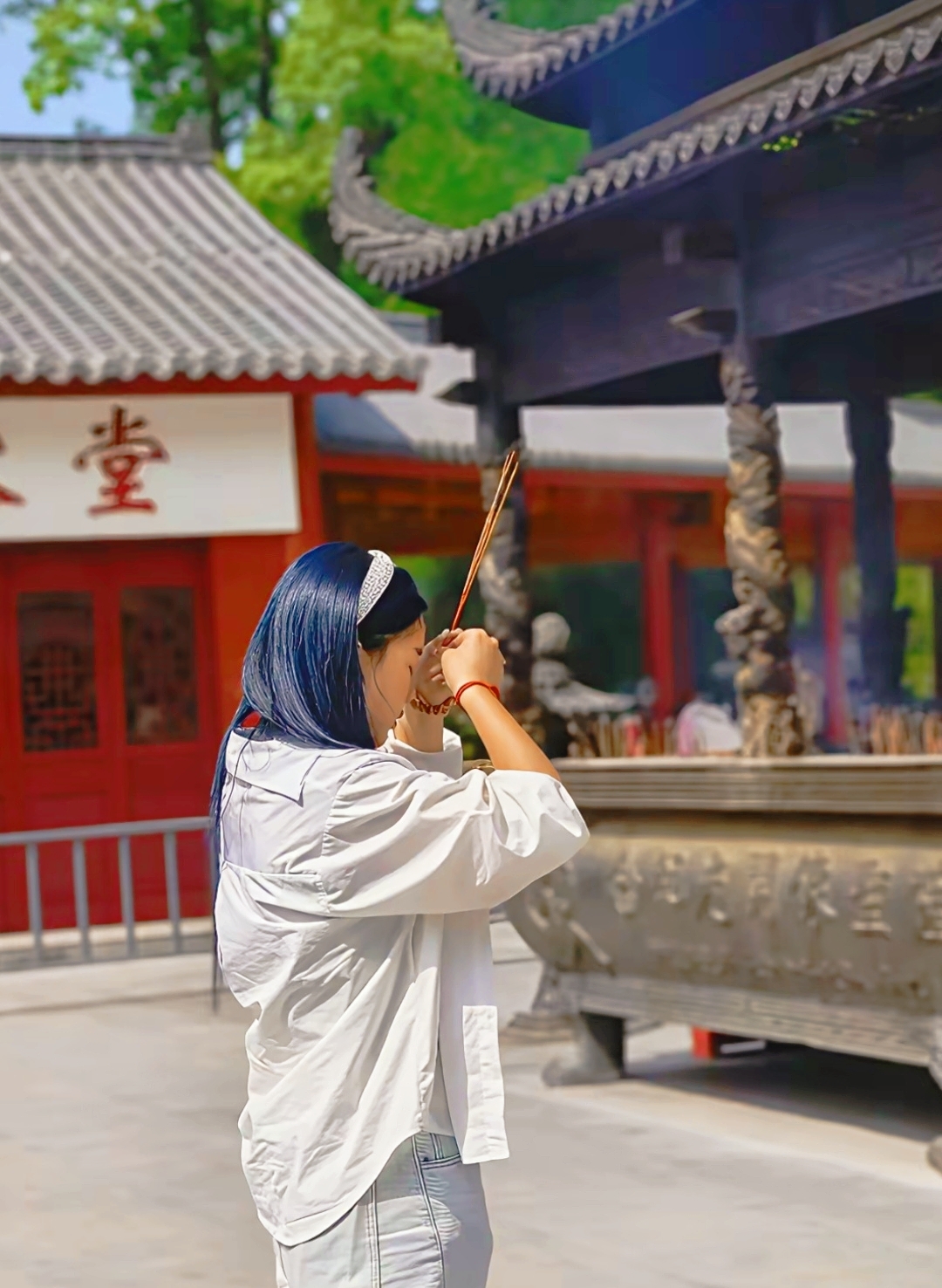 上等的姻缘往往会来的相对晚一些,很多过得幸福的夫妻都是晚婚