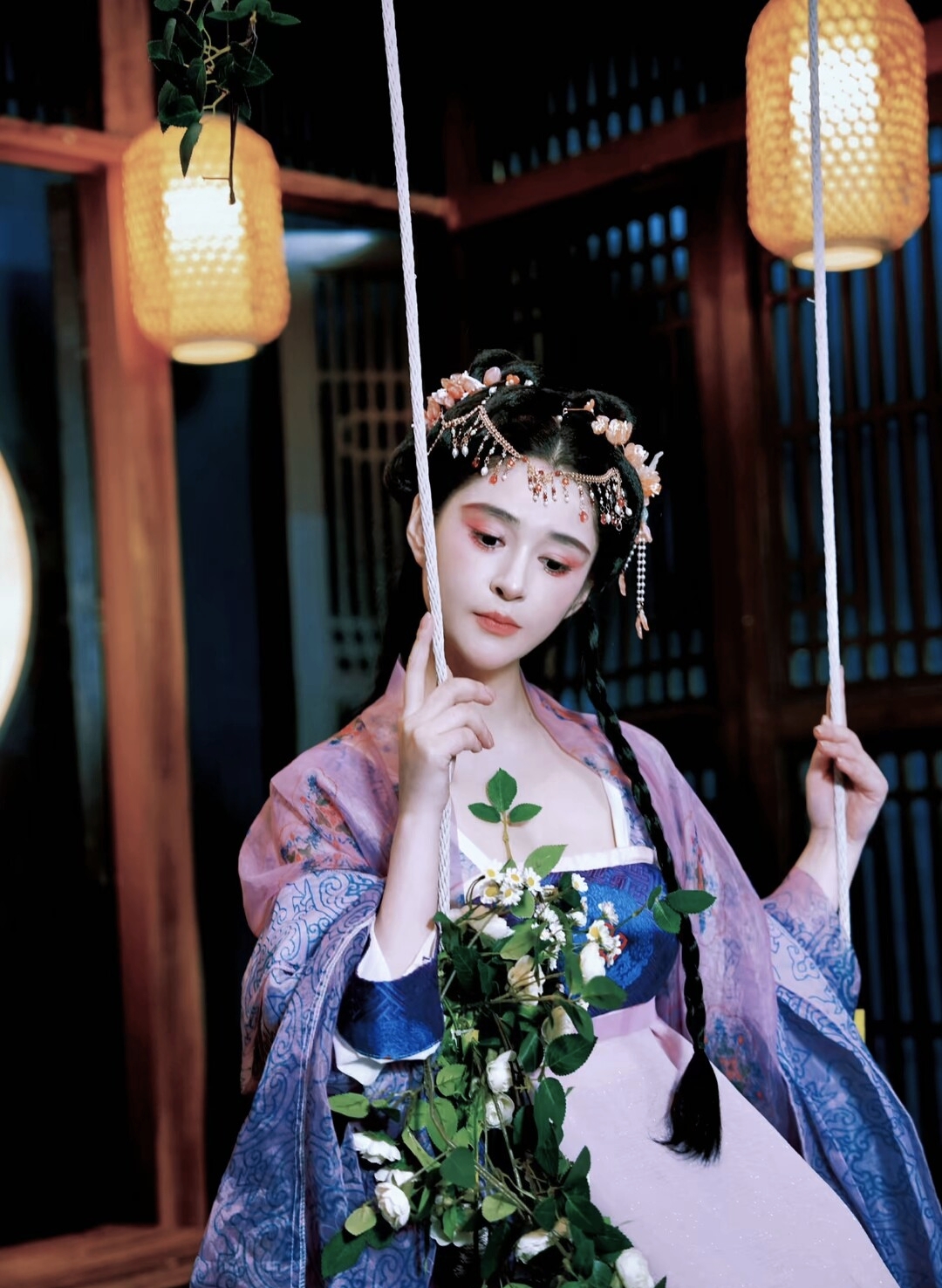 李心艾,原名李真,1990年4月10日出生于陕西西安,是拥有四分之一俄罗斯