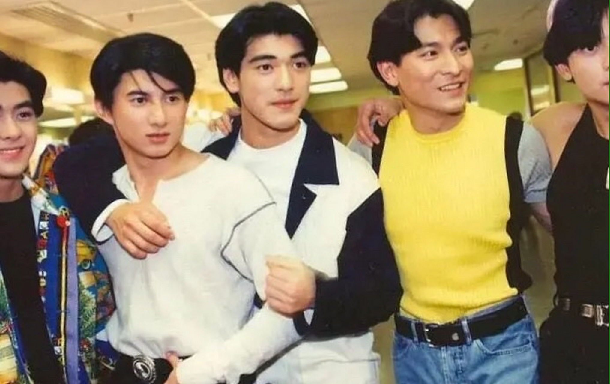 娱乐半个圈# 林心如曾经比较台湾四小天王,她说早知道就跟金城武在一