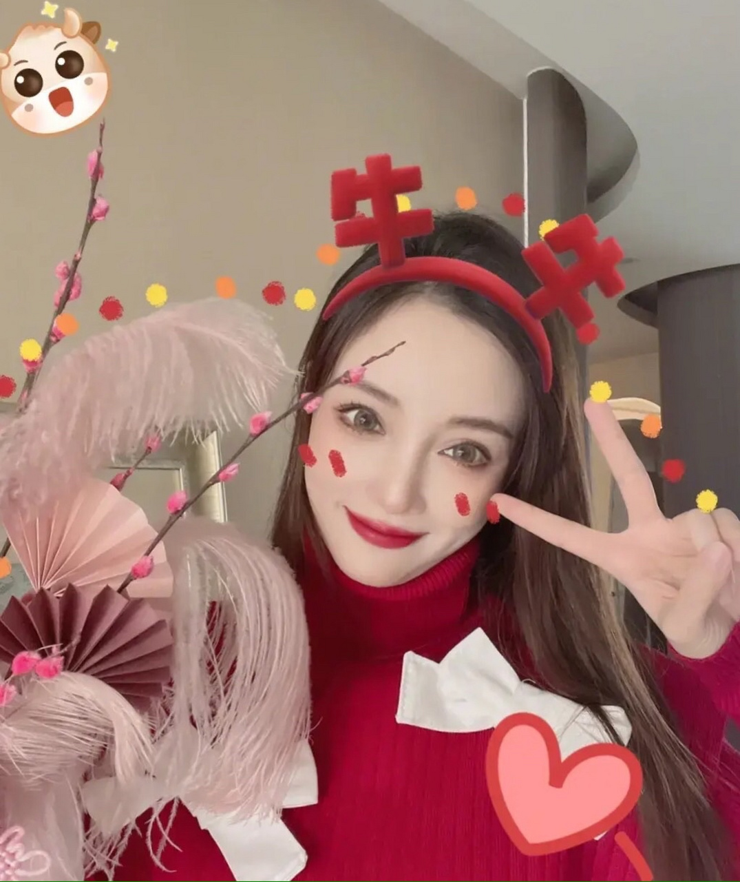 娱乐半个圈# 李小璐喜欢圣诞小麋鹿,pg one之前还专门创作了一首