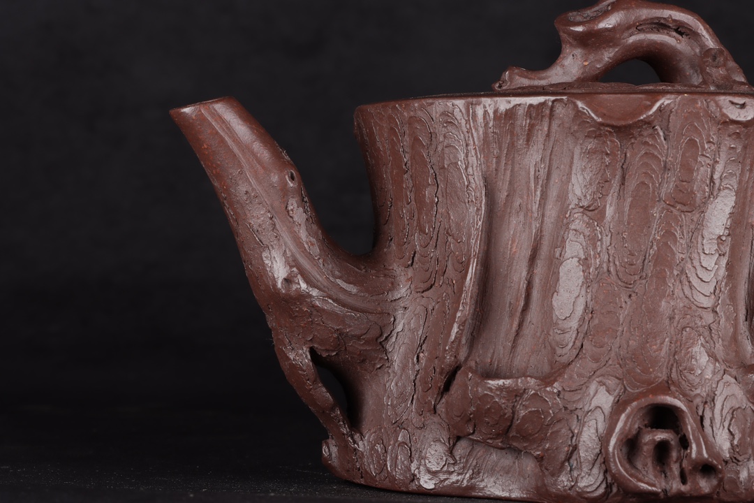 松桩紫砂壶 款识:陈鸣远 清代 高 9.5×18.8cm