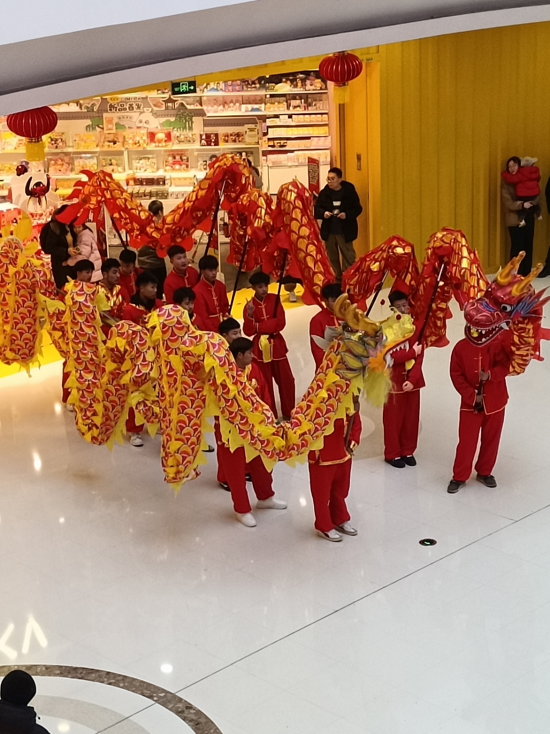 欢欢喜喜过大年