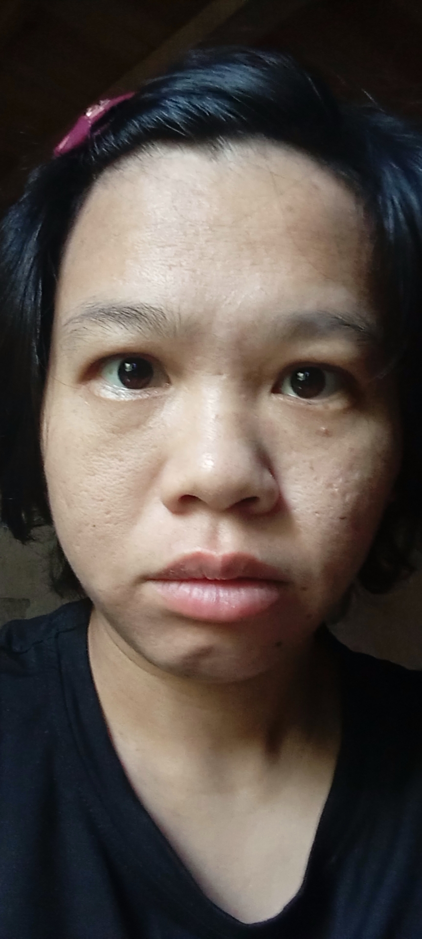 在充满艰辛的年代,虽然钱已经被抢光了. 但是大家的生活还得继续