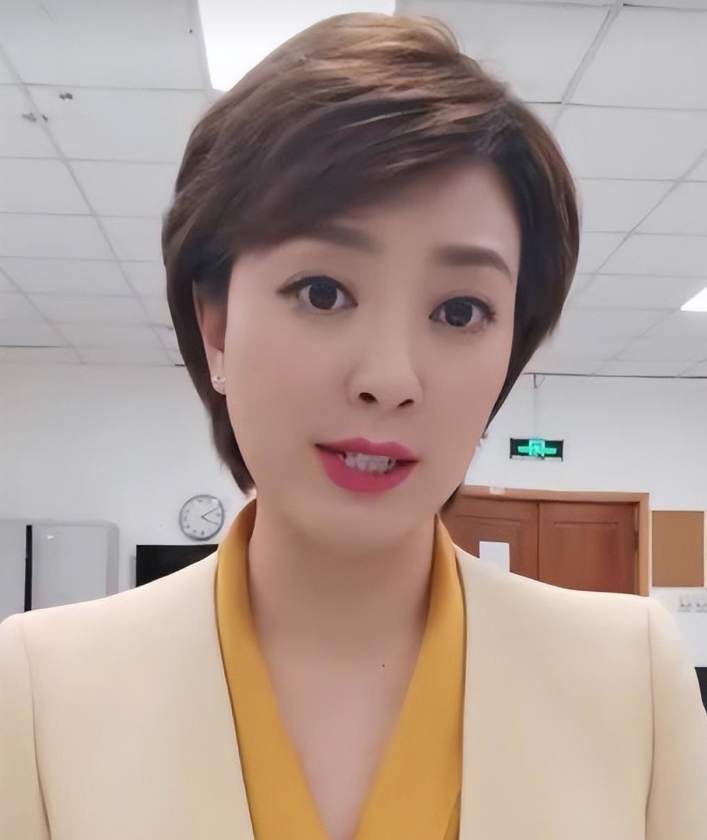 朱霞辞职不干了,离开辽宁电视台新北方了,确实是真的,她现在带着一群