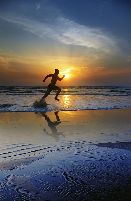 跑步8年,换来的不是健康的身体,而是坐上了轮椅!