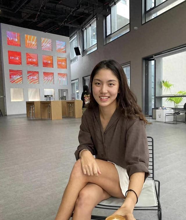 隔壁小球一个混双冠军都能让粉丝high到不行 王欣瑜生活照王欣瑜美女