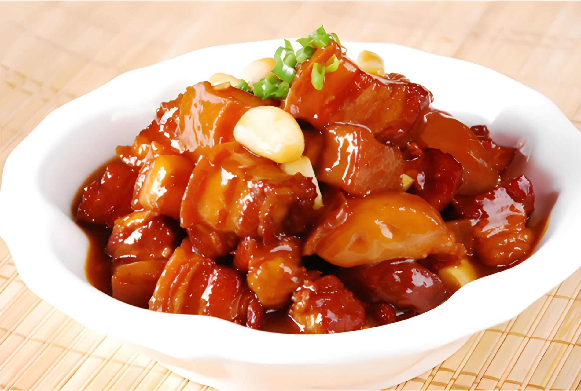 春节大餐必备美食第四道——红烧肉 红烧肉是一道非常受欢迎的中式