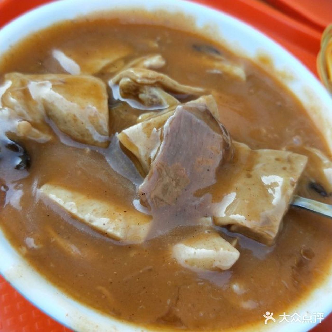 以下是一些关于河南糊辣汤的介绍:   1.