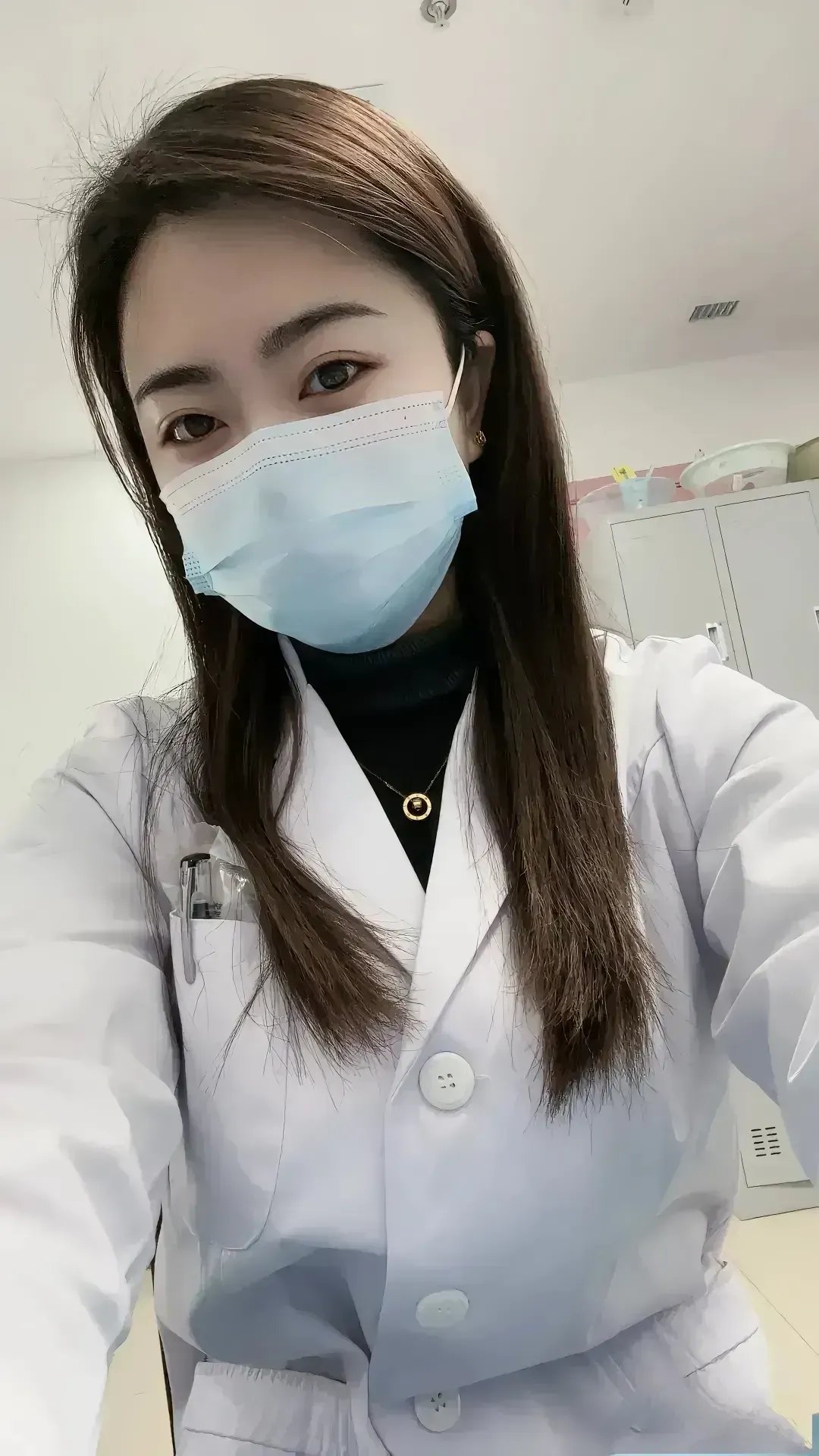 走进医学世界,与白大褂女孩的邂逅