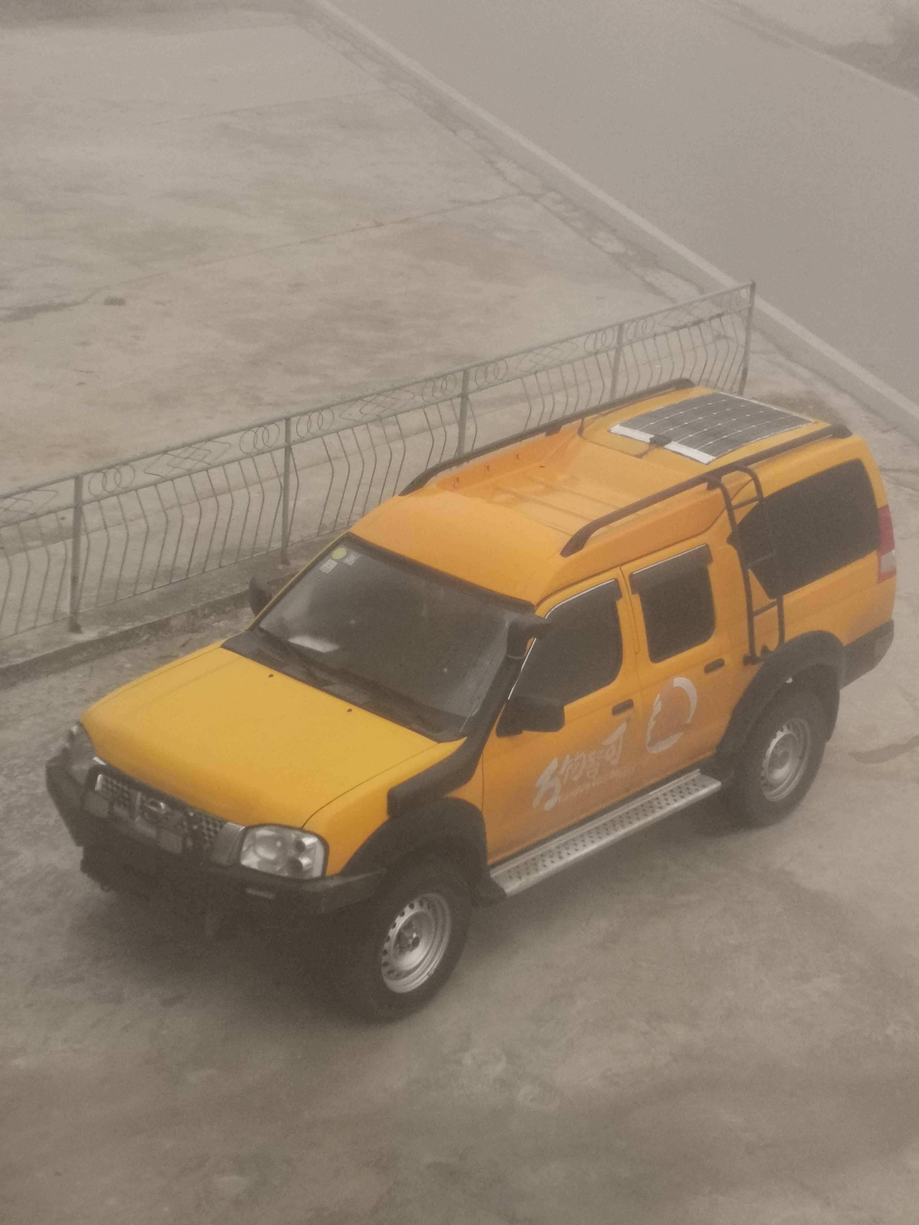 朋友的尼桑np300高配,没有时间出去玩.