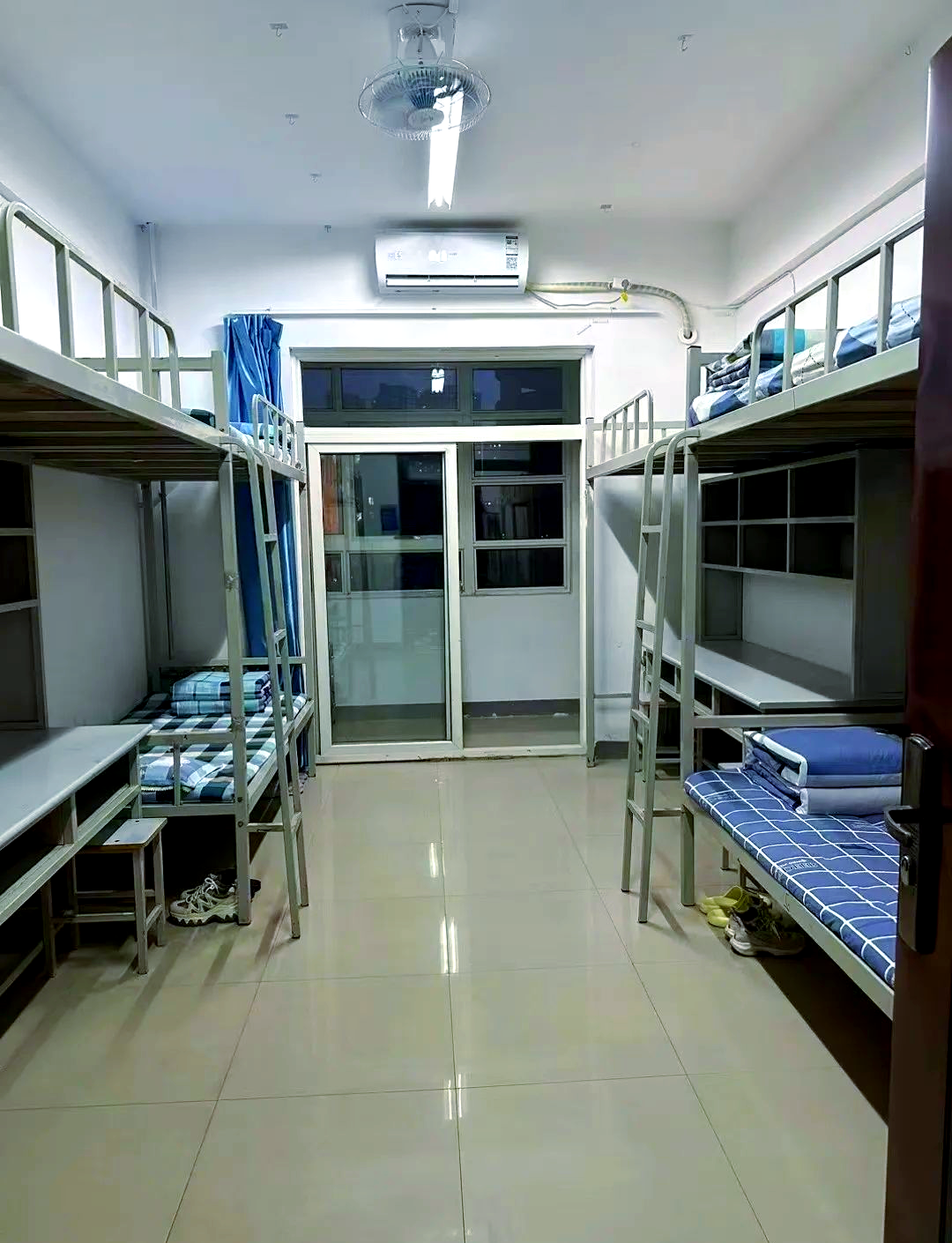 宿舍"小天地"折射人际关系"大问题"