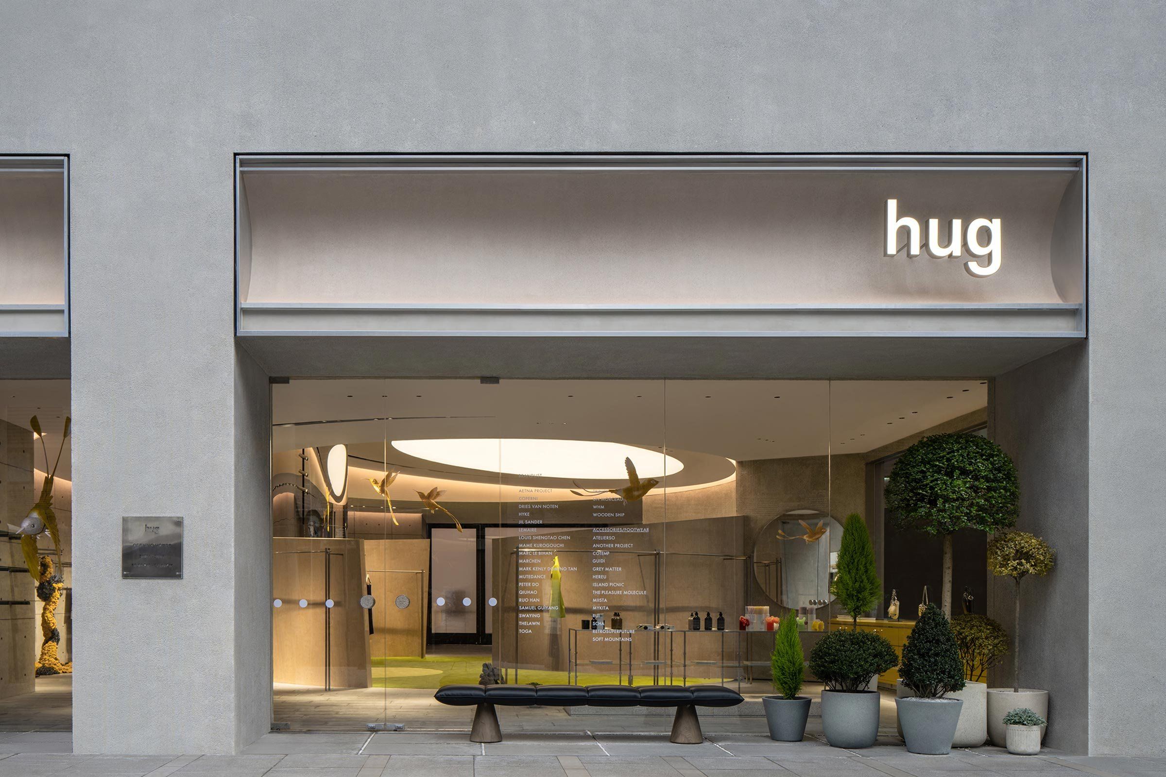 餐饮门头设计要点涵盖了多个方面,这些要点共同构成了吸引顾客,体现