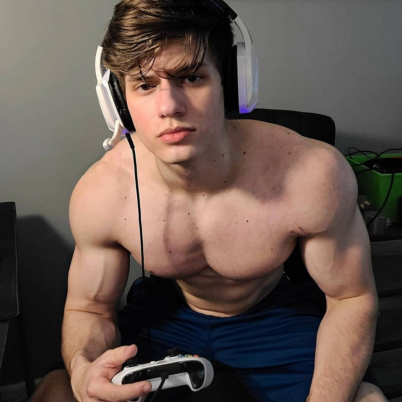 健身肌肉小鲜肉luis hernandez