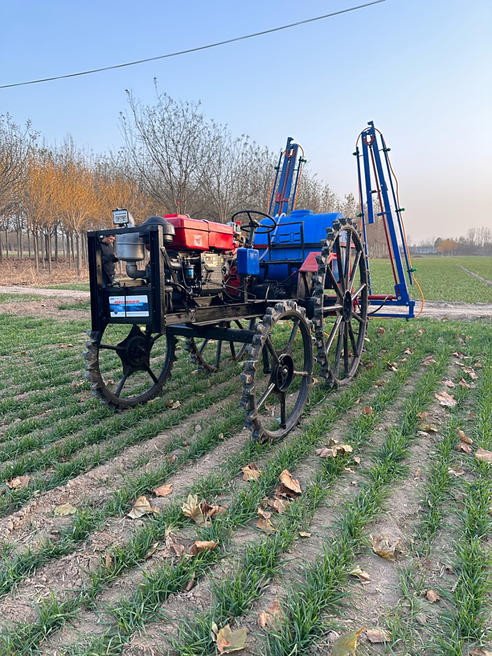 四轮打药机,25马力全新发动机