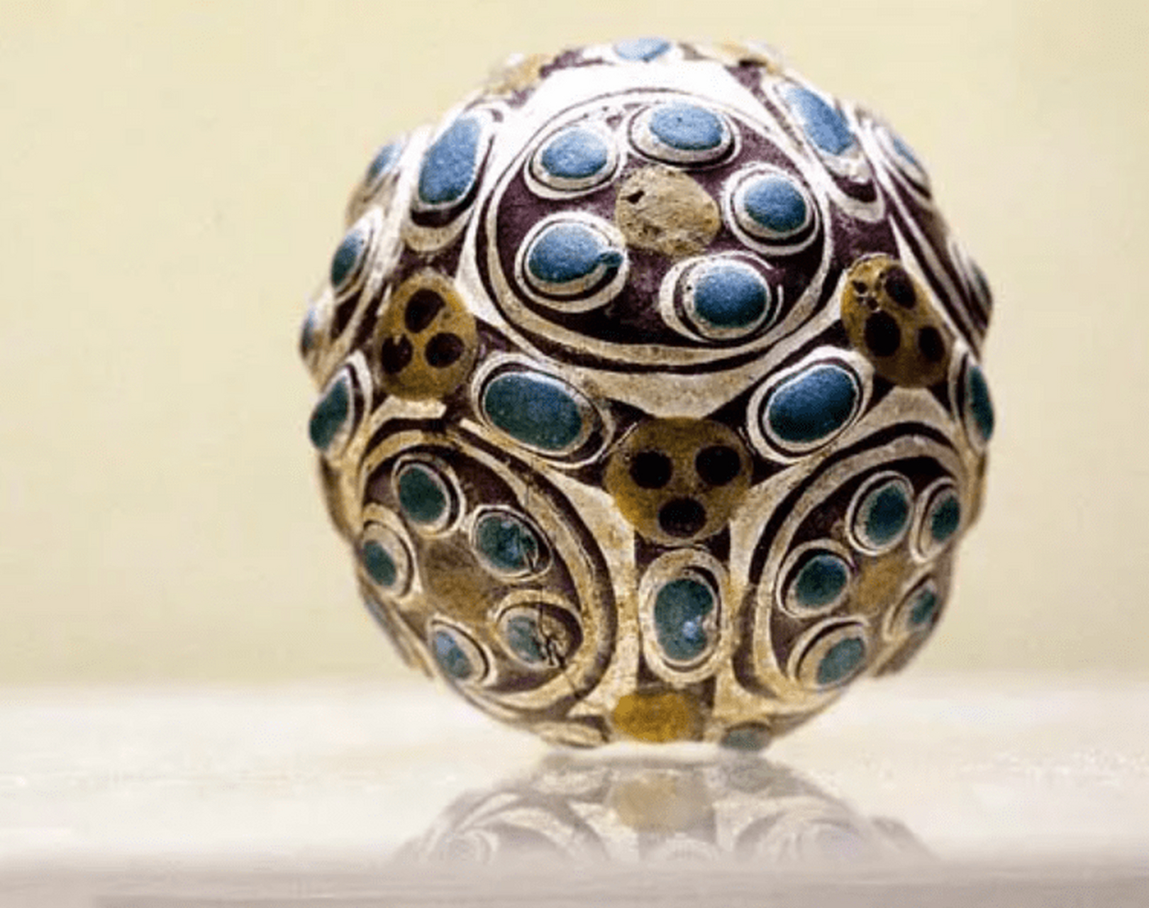 春秋二宝,一曰和氏璧,一曰随侯珠!