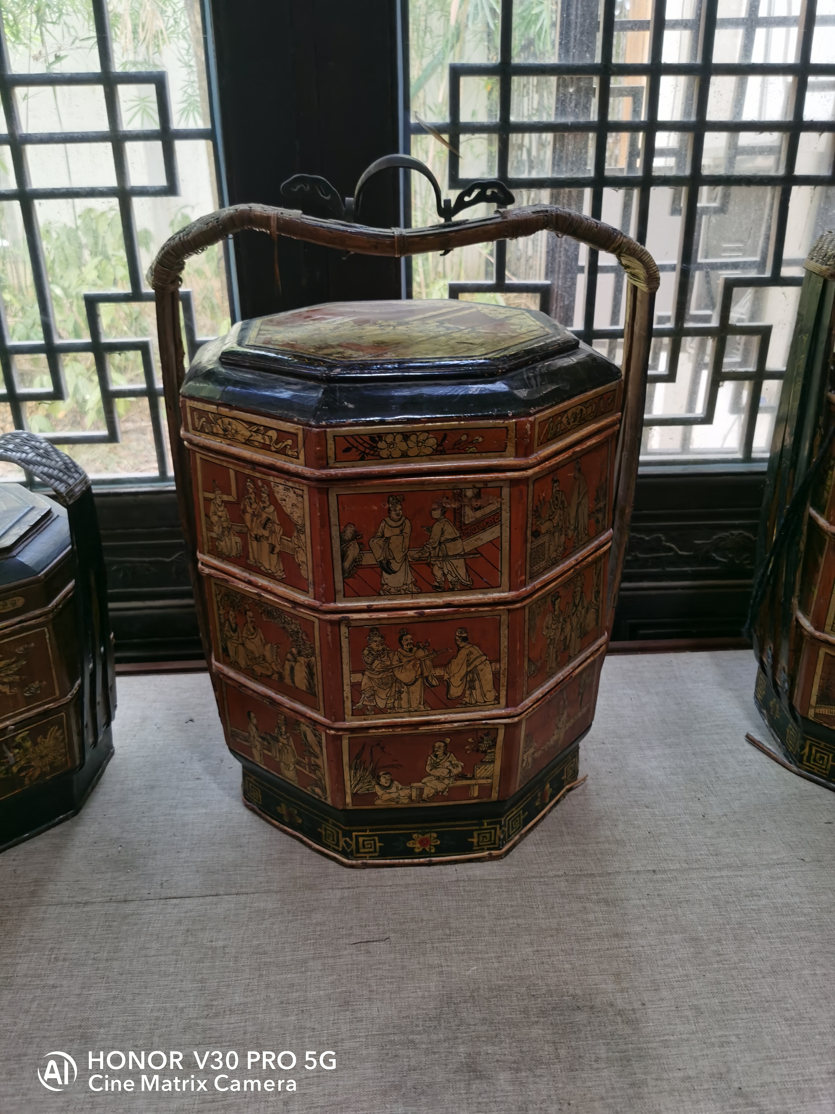 国庆期间,出去游玩,在一展区看到这个是过去送饭的