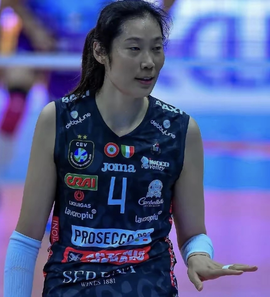 回家路上的风景# 朱婷18分全场最佳,mvp却另有其人