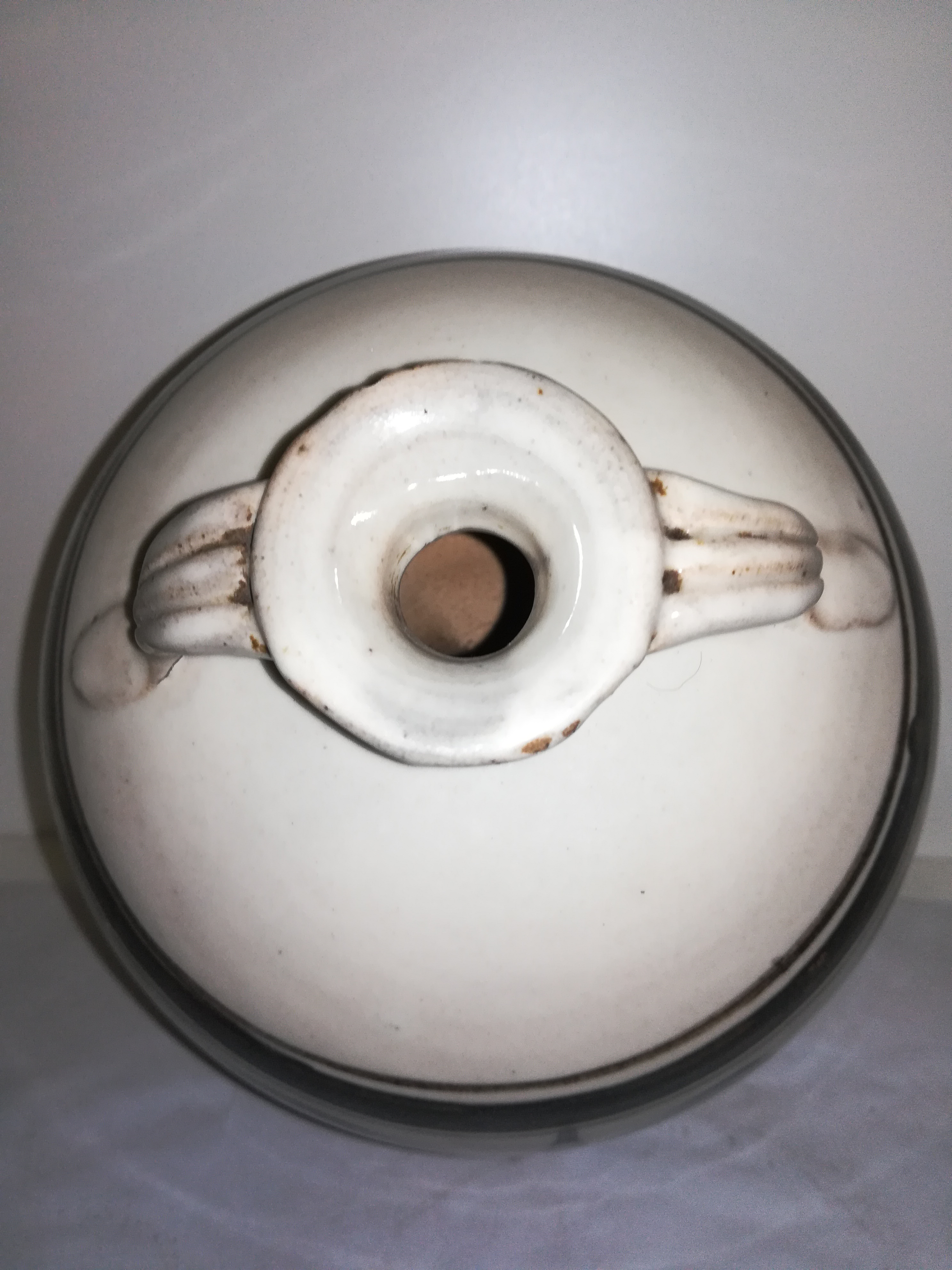 宋代磁州窑马蹄尊,高15厘米直径17厘米釉色莹润古朴典雅