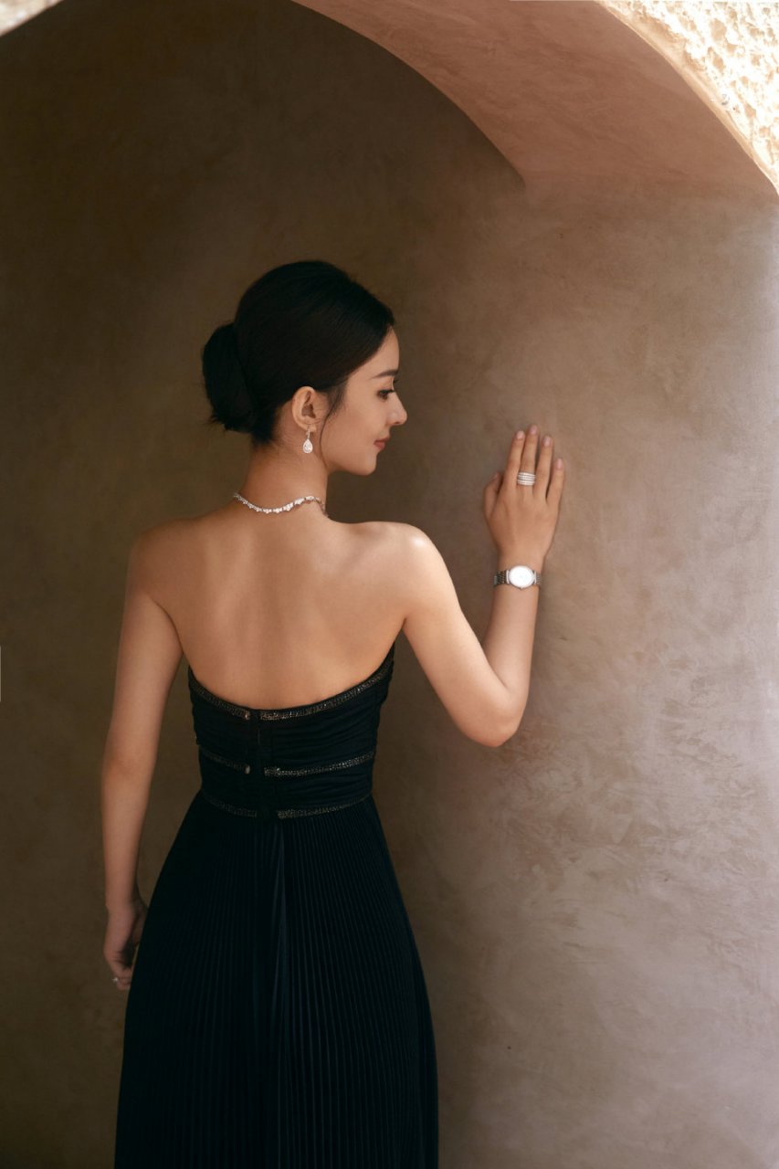 [鼓掌] #赵丽颖# #娱乐资讯# #娱乐明星# [打