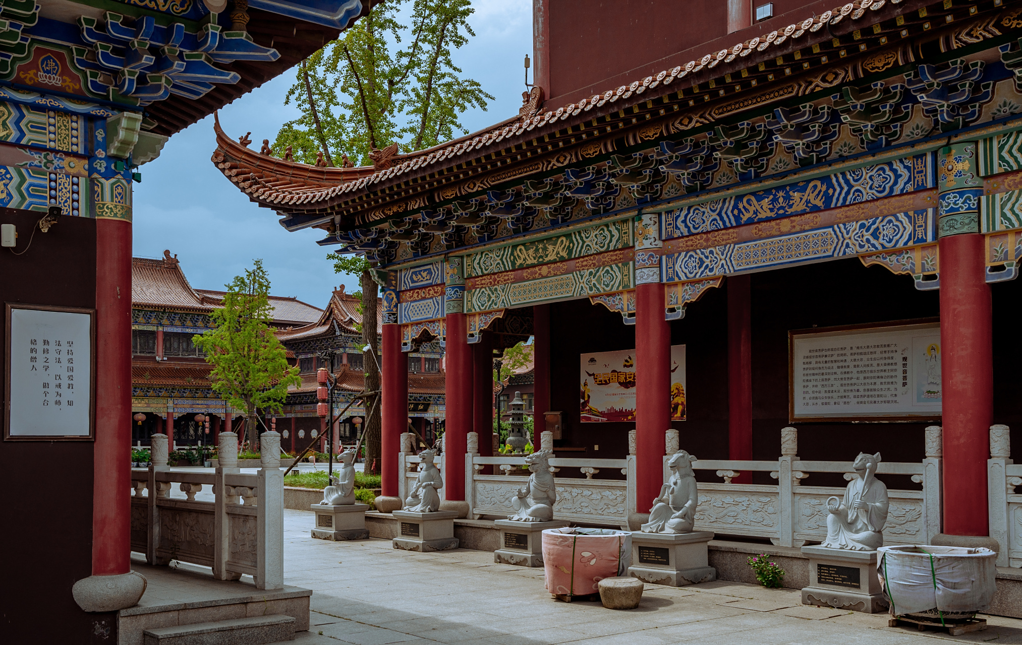 皇罗禅寺,气势恢宏