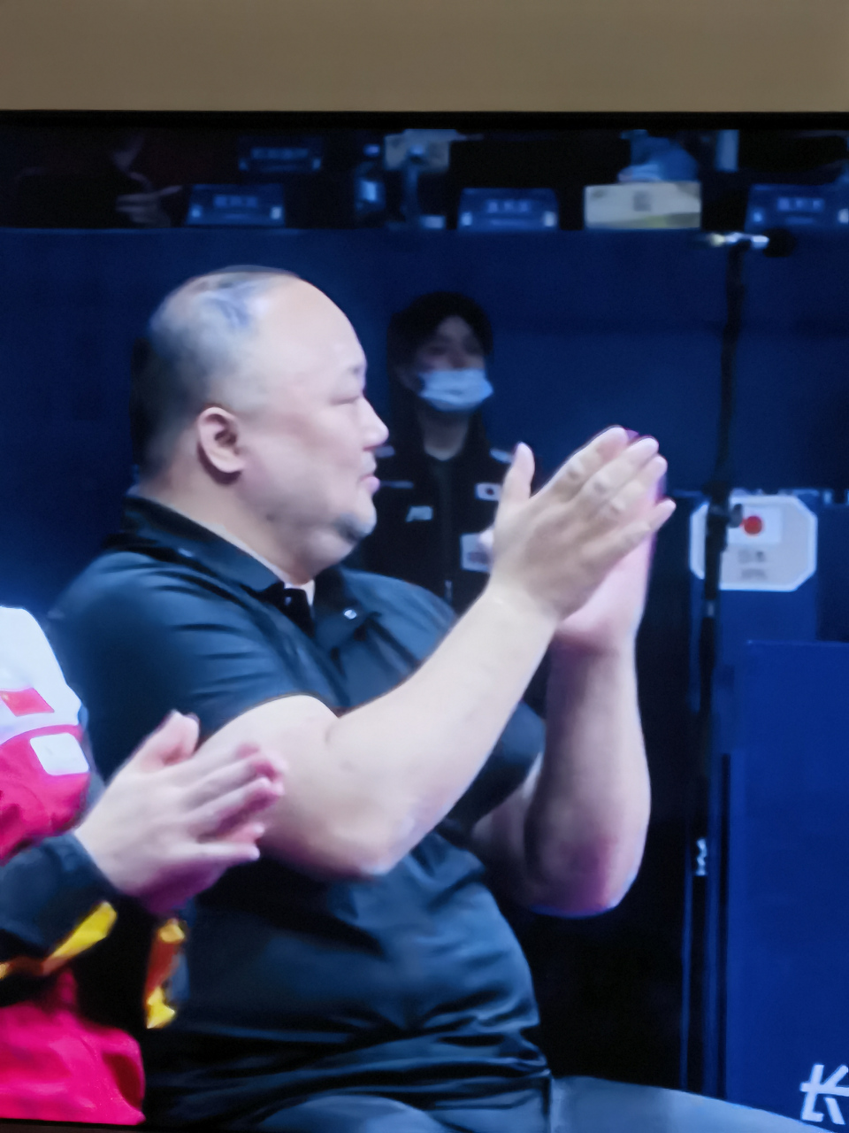 羽毛球主教练张军是不是要管理下身体?这样对健康才有好处的!